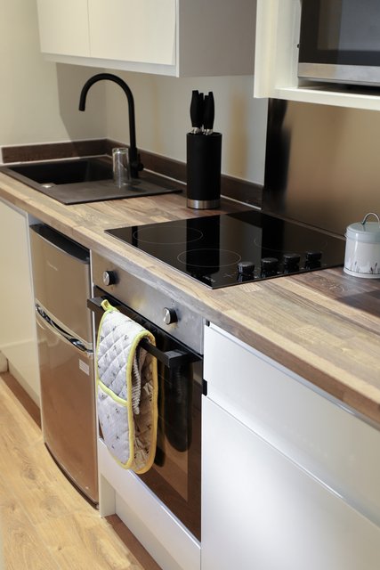 kitchen appliances Sheffield City centre serviced apartment