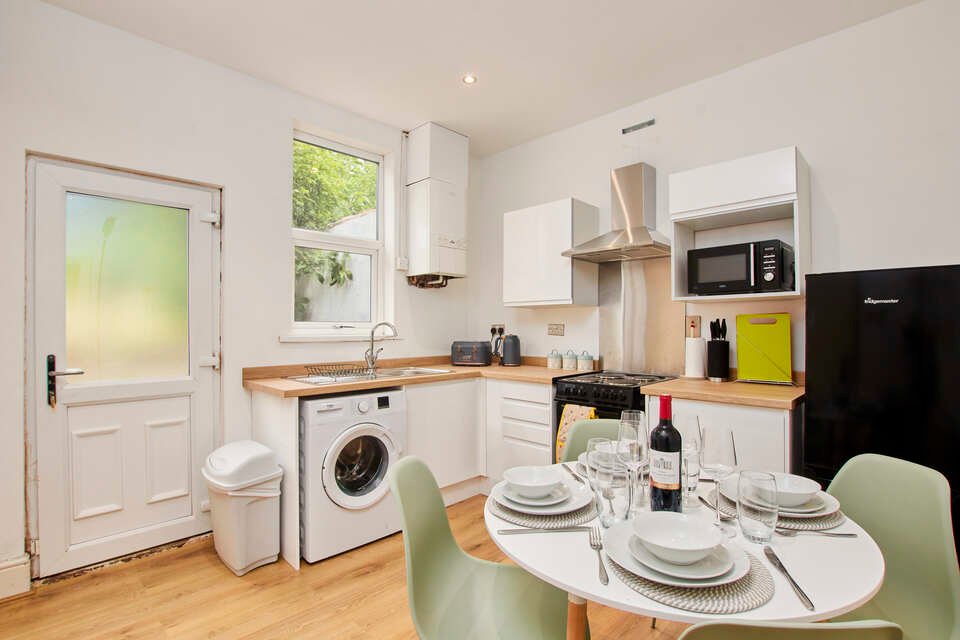 Kitchen in house to rent Sheffield