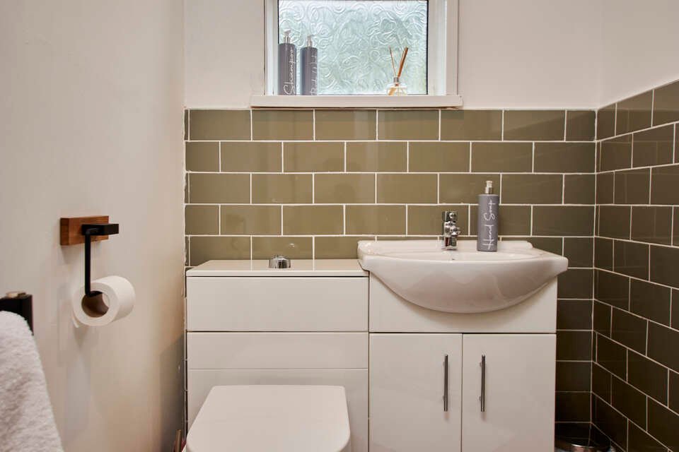 Bathroom of house to rent Sheffield