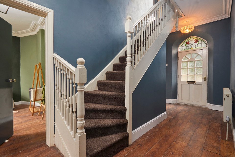 Hallway of house to rent Sheffield Nether Edge