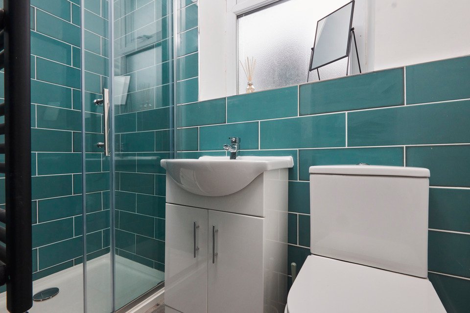 Bathroom in house to rent Sheffield Nether Edge